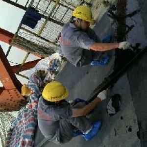 大发手机网页版登录入口-大发(中国)员工在做复合润滑涂层